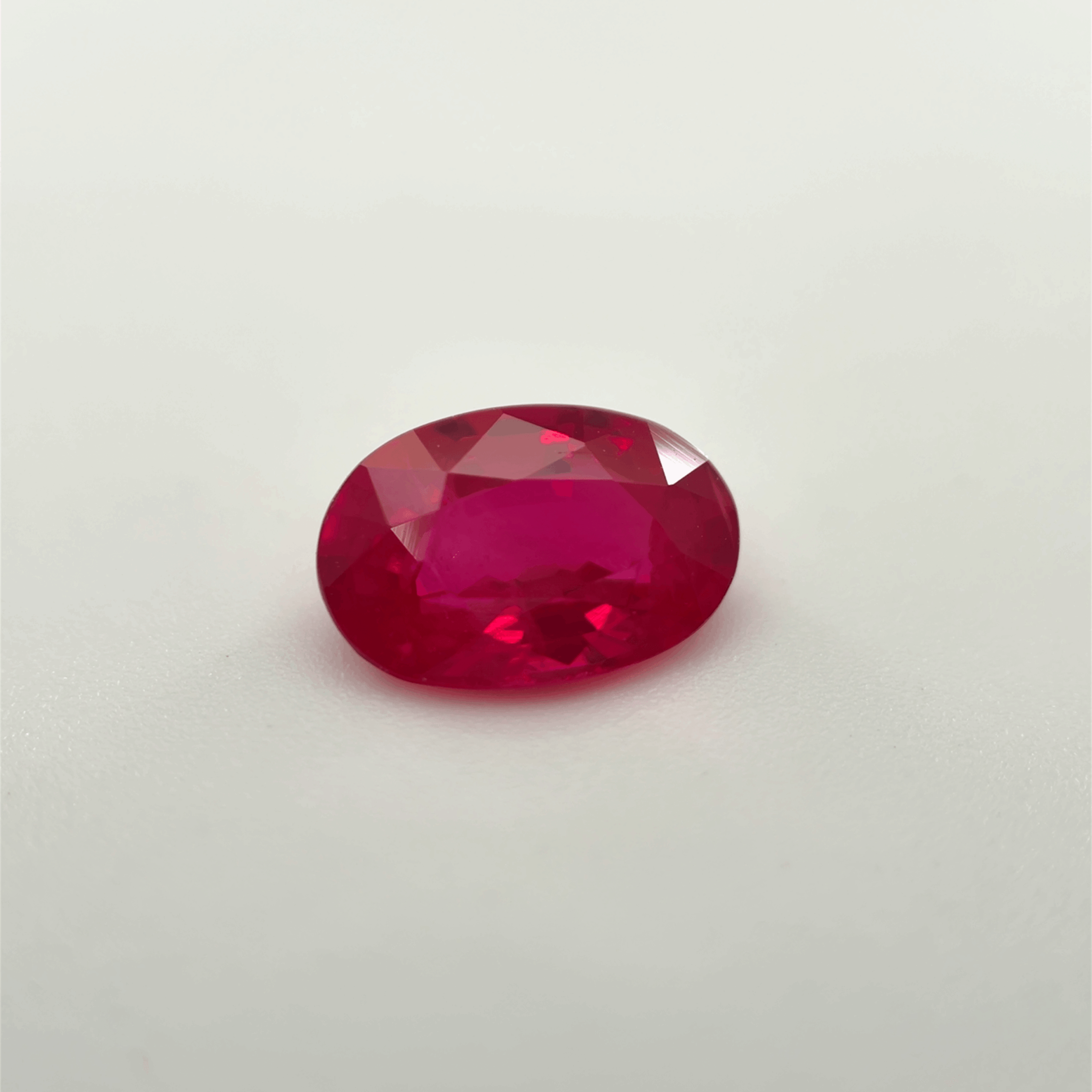 Rubis Mozambique ovale 1.07ct – Image 3