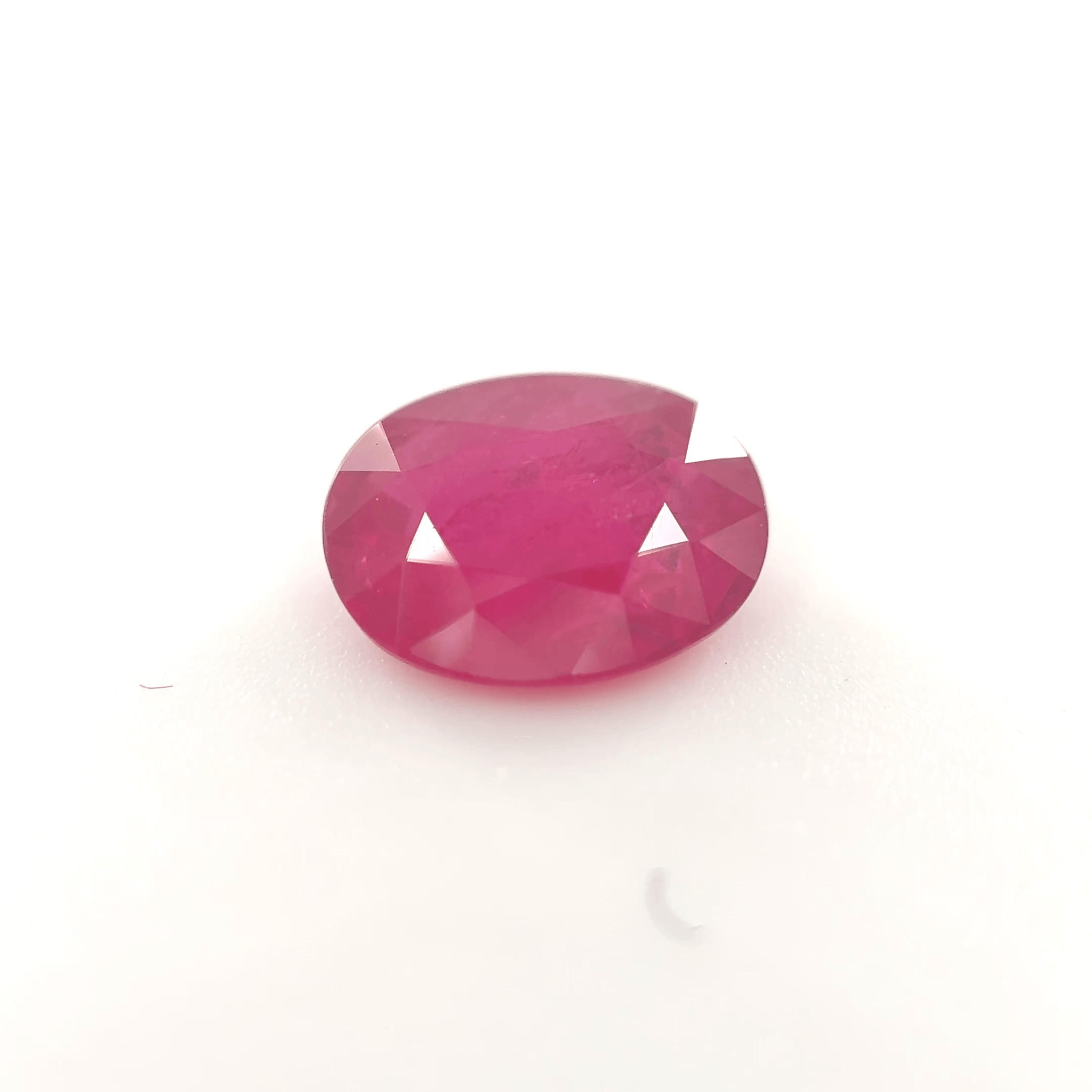 Rubis rose Birman ovale 1.48ct