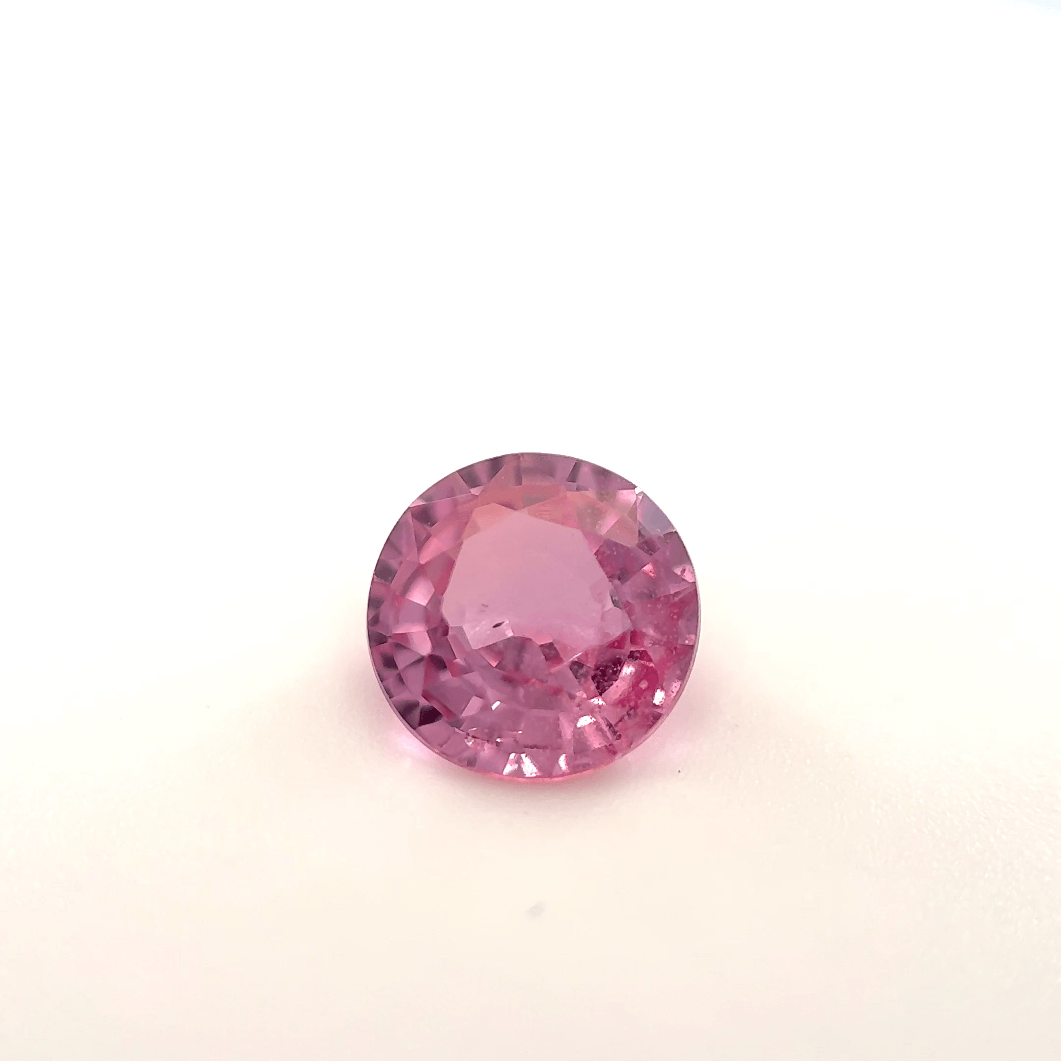 Saphir rose pêche rond 1.11ct