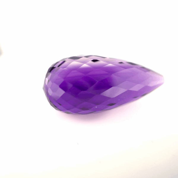 Améthyste briolette 25,18ct
