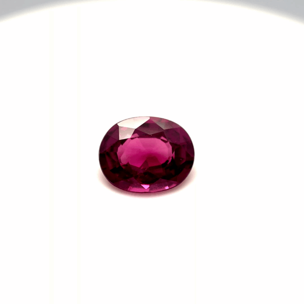 Grenat Rhodolite ovale 2,39ct