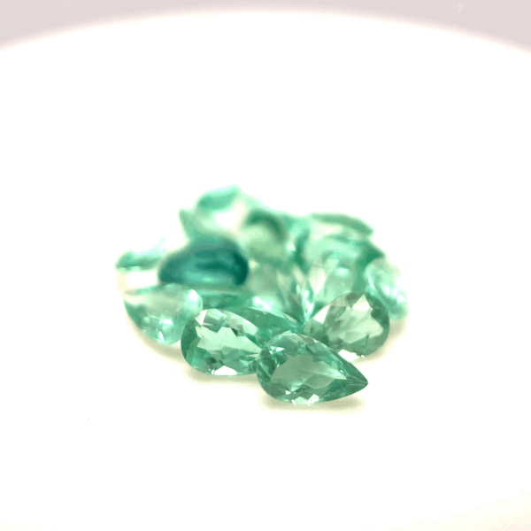 Lot 17 tourmalines bleu vertes poire 6,70ct