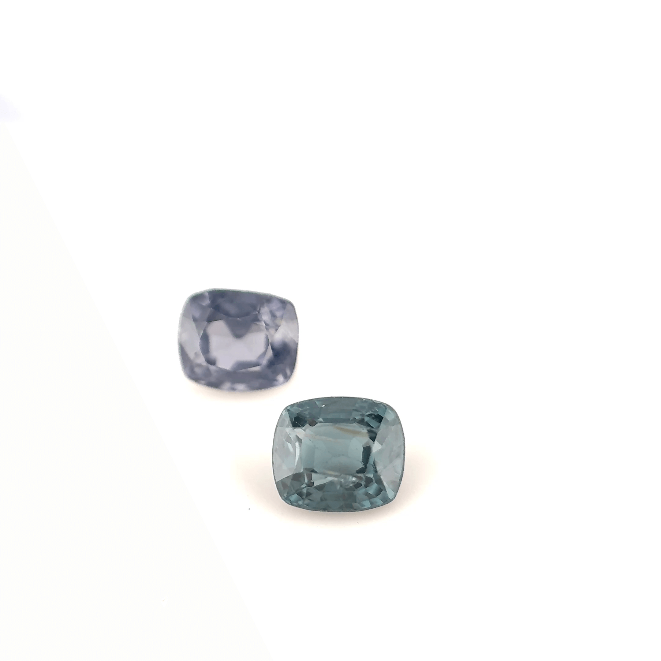 Lot 2 spinelles fancy coussin 2,25ct