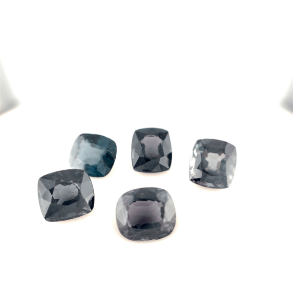 Lot 6 spinelles gris coussin 6,56ct