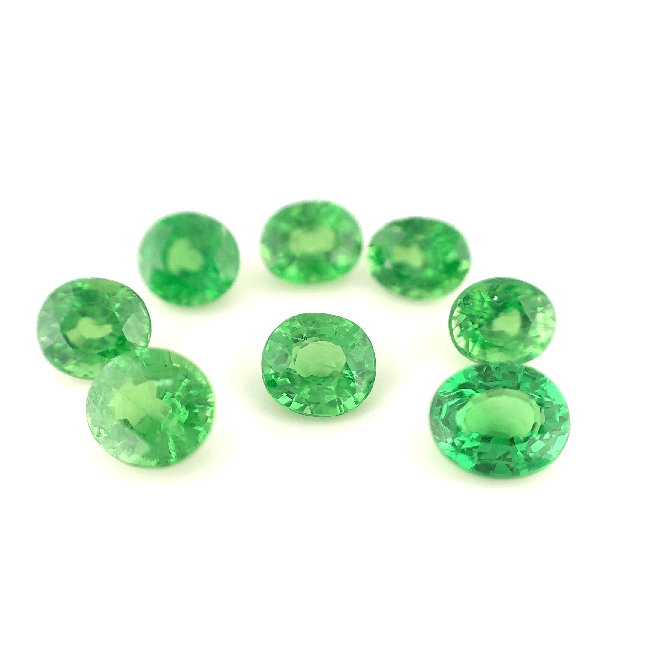 Lot 8 Tsavorites ovales 4,84ct