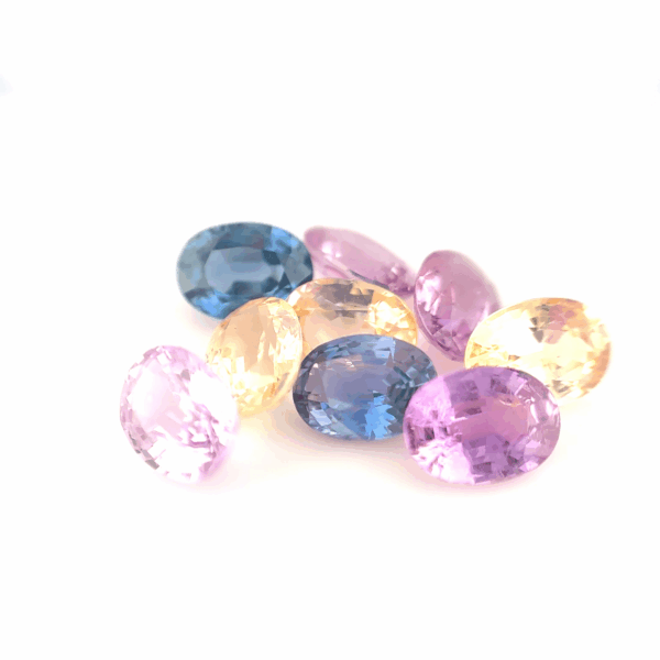 Lot 9 Saphirs fancy ovale 9,81ct