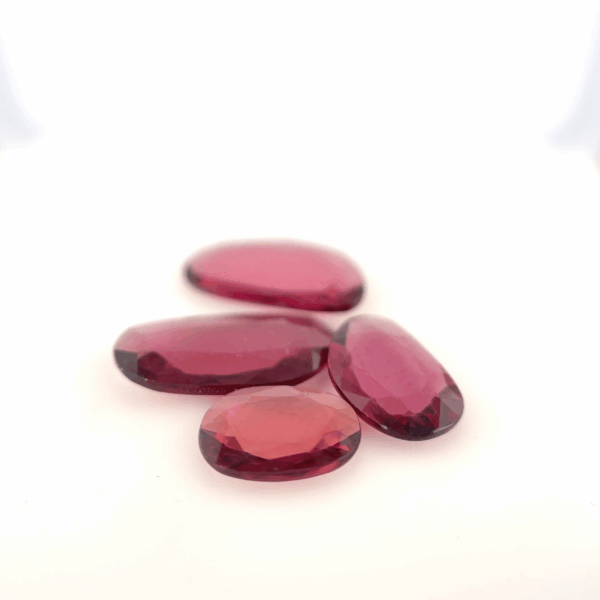 Lot Rhodolite RoseCut 5,70ct