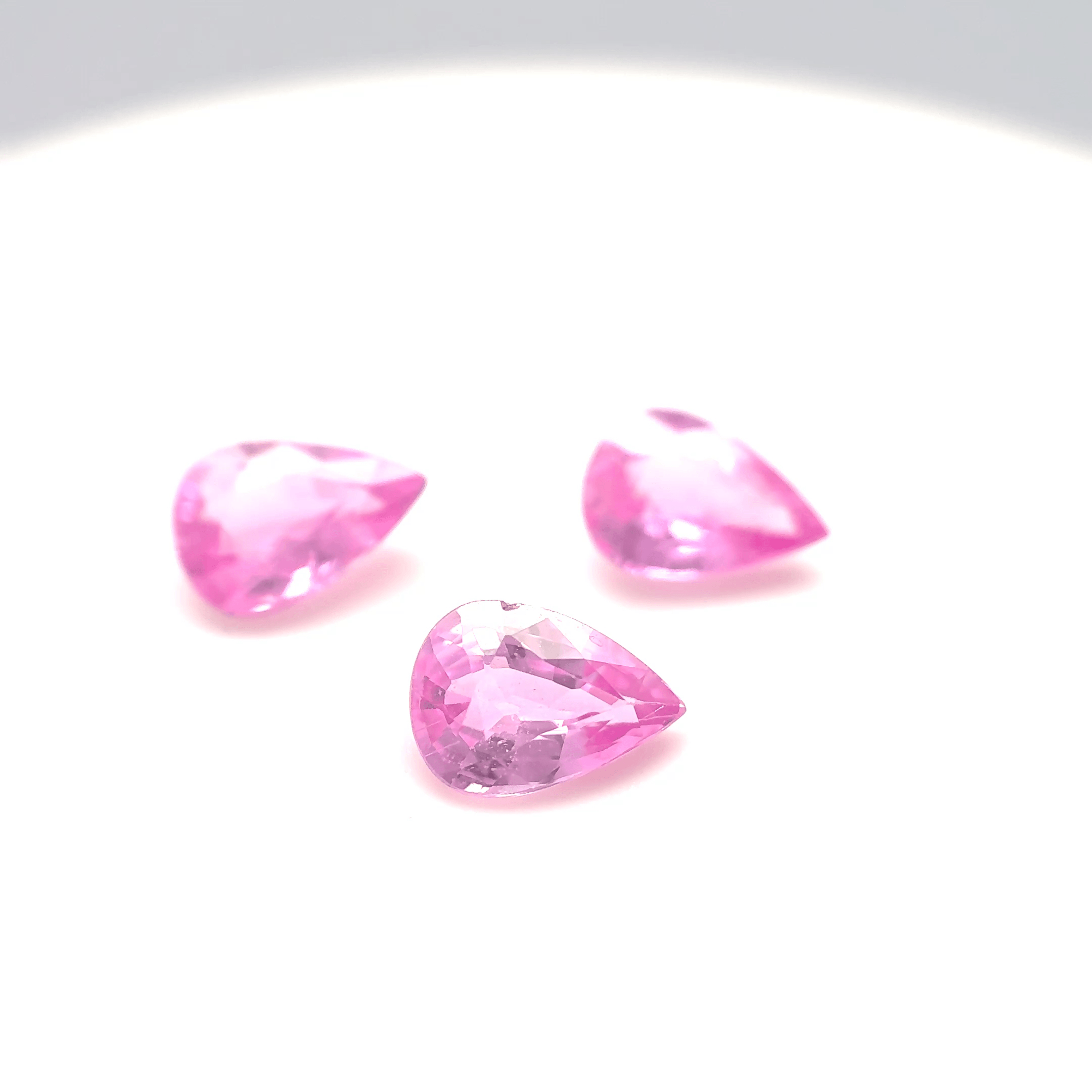 Lot 3 saphir rose poire 3,42ct