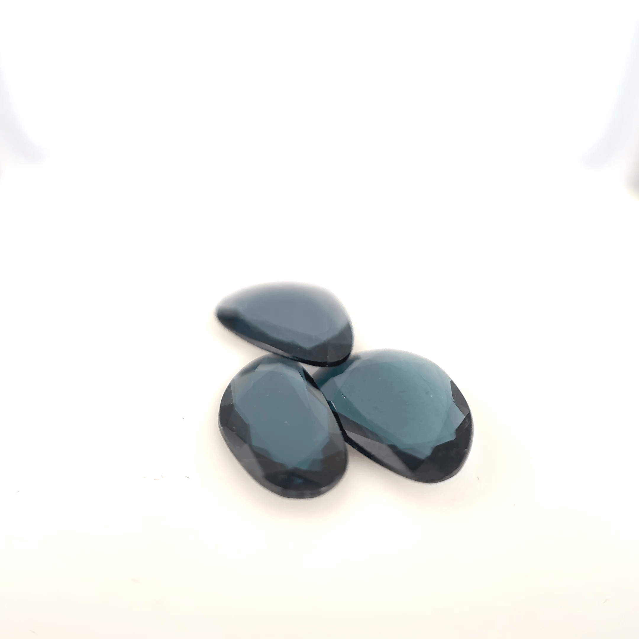 Lot Spinelles bleu gris RoseCut 3,13ct