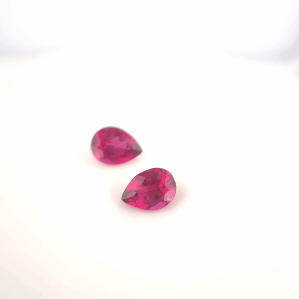 Paire rubellite poire 1,00ct