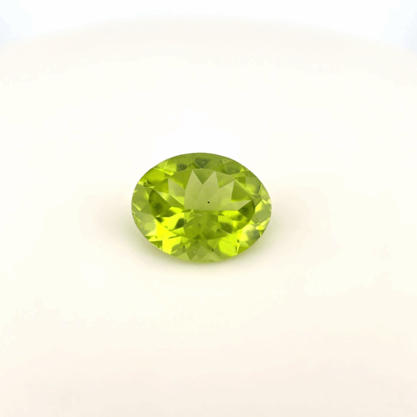 Péridot ovale 2,43ct