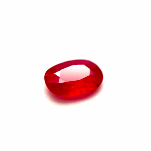 Rubis ovale 1.31ct