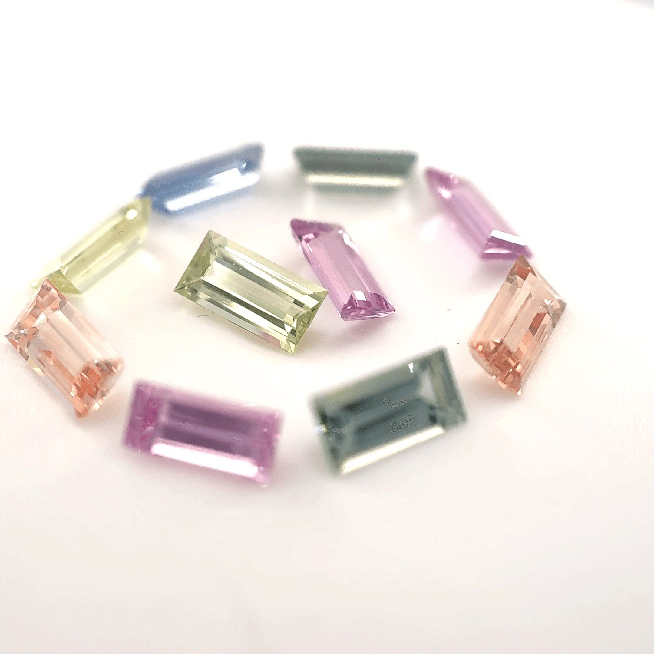 Lot 10 baguettes Saphir fancy 2,47ct