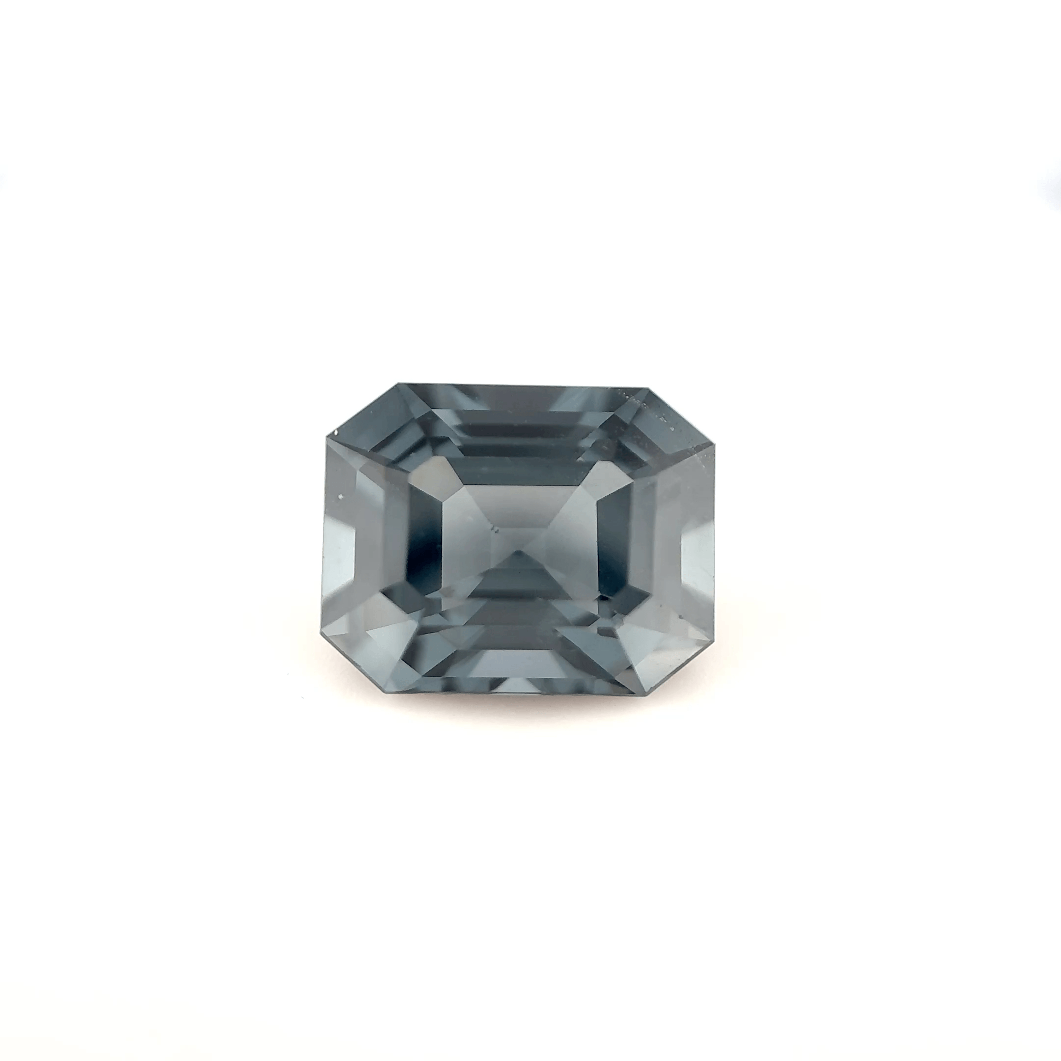 Spinelle bleu gris Taille émeraude 5,94ct