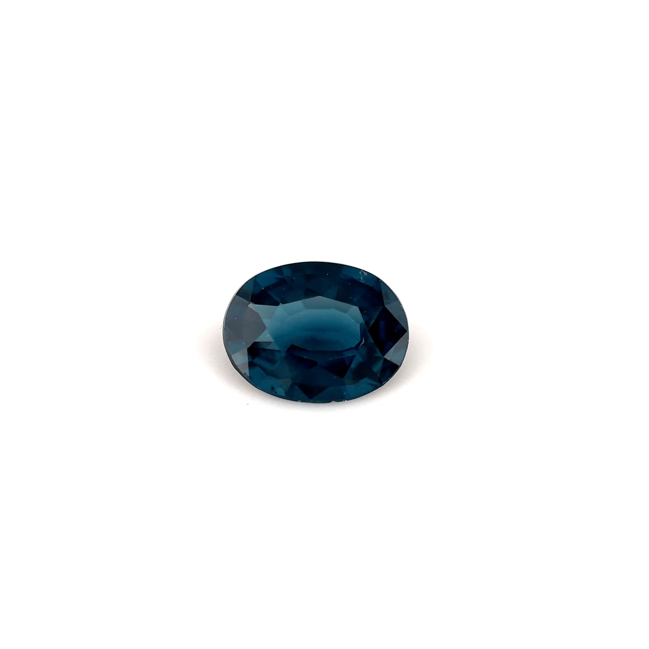 Spinelle bleu nuit ovale 1,40ct